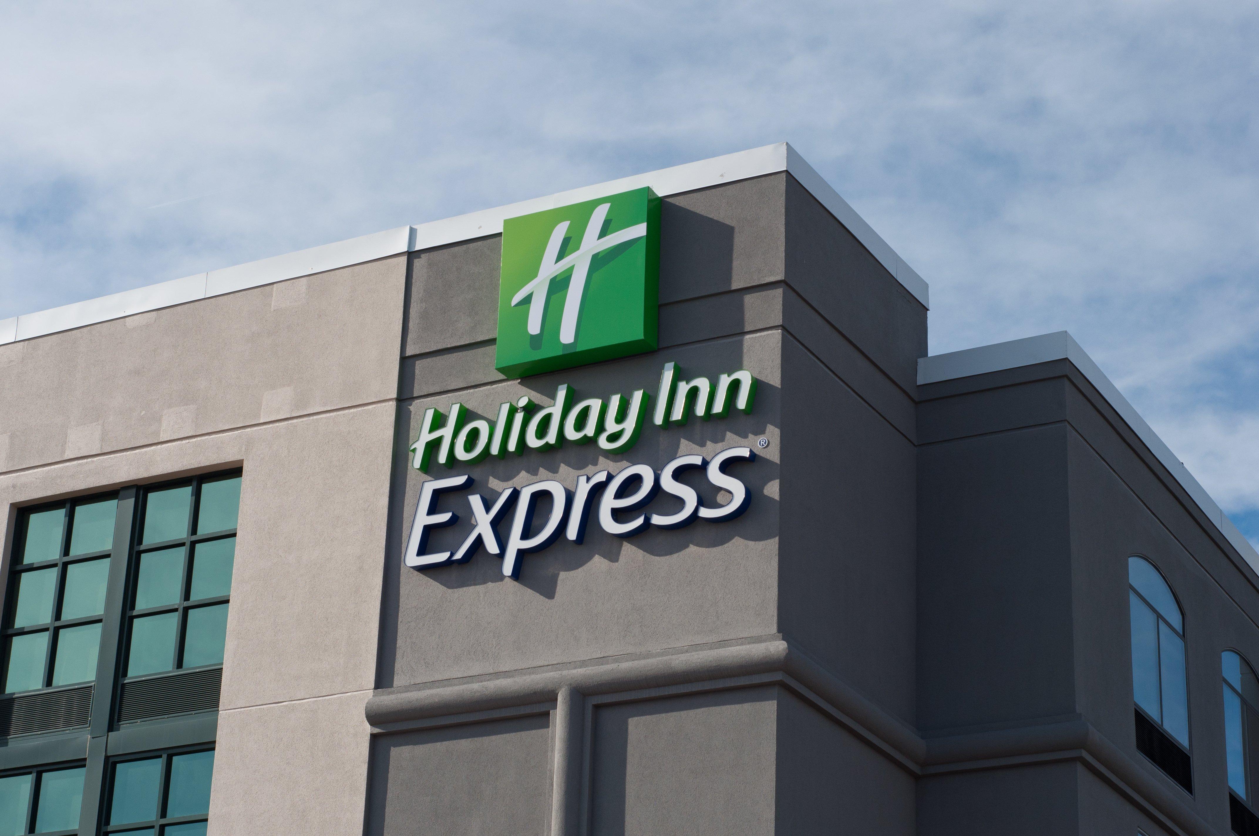 Holiday Inn Express Quantico Стафорд Екстериор снимка